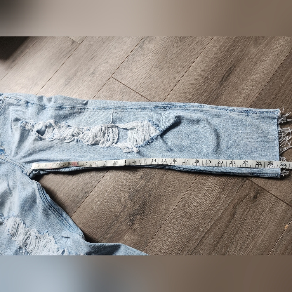 Hollister Ultra High Rise Mom jeans size7R w28 L27 - Picture 7 of 10